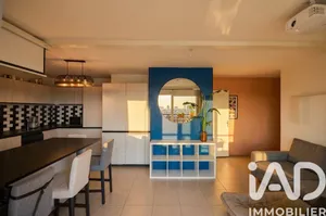 Apartment in Péron (01630)