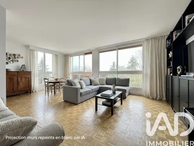 Apartment in Garches (92380)