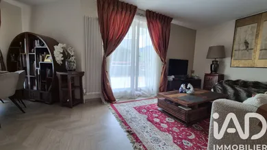 Apartment in Grenoble (38100)
