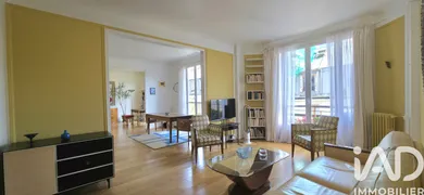 Apartment in Paris (75002)
