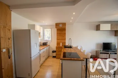 Apartment in Pertuis (84120)