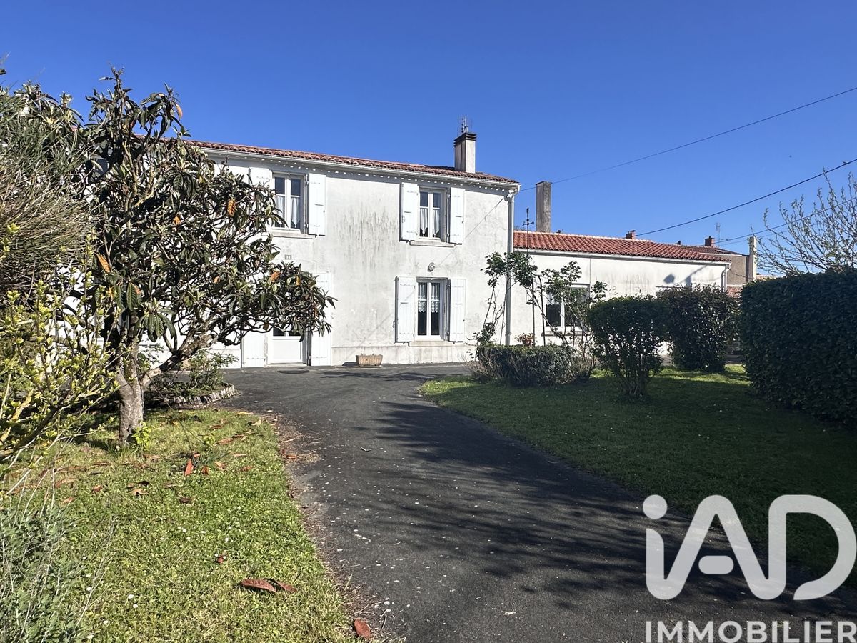 maison à Vérines