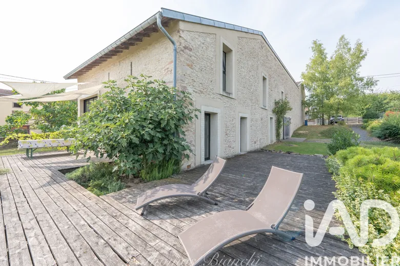 Maison 6 pièces 230 m² · à Domptail · 230 m² · 400 000 €