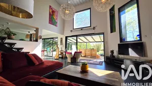 Architectural house in Joze (63350)