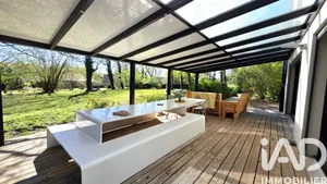 Architectural house in Joze (63350)