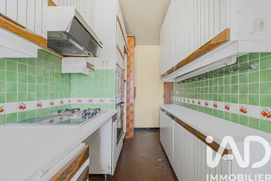 Apartment in Paris (75011)