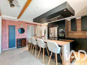 Apartment in Saint-Laurent-d'Agny (69440)