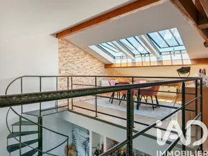 Apartment in Saint-Laurent-d'Agny (69440)