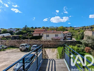 Apartment in Saint-Laurent-d'Agny (69440)