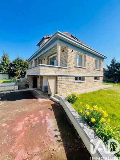 House in Verneuil-en-Halatte (60550)