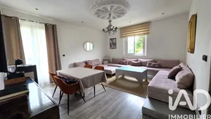 Maison traditionnelle à Pannes (45700)