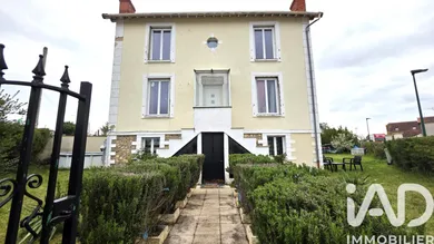 Maison traditionnelle à Pannes (45700)