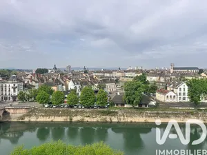 Apartment in Chalon-sur-Saône (71100)