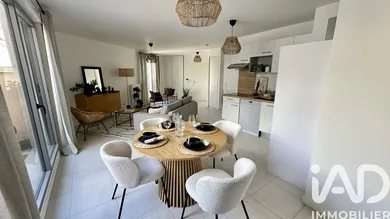 Triplex à Bordeaux (33100)