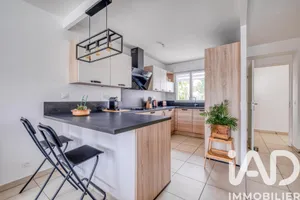 Maison à Villeneuve-Saint-Denis (77174)