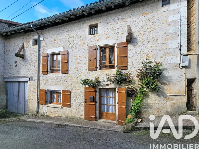Maison 4 pièces 130 m² · à Varaignes · 130 m² · 129 900 €