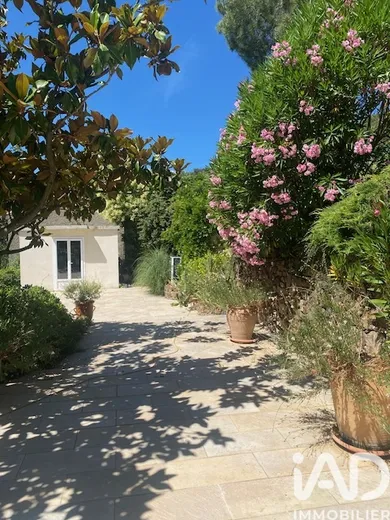 Domain in Cessenon-sur-Orb (34460)