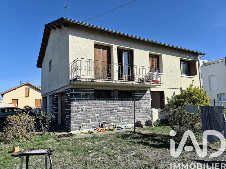 Maison 6 pièces 160 m² · à Clermont-Ferrand · 160 m² · 285 000 €