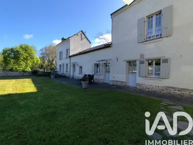 Longere in Gennes (49350)