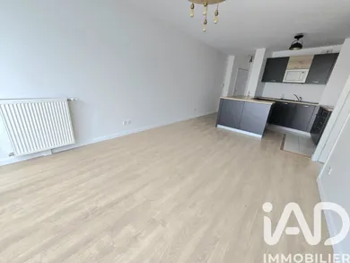 Apartment in Rosny-sous-Bois (93110)