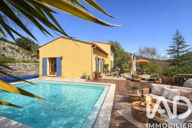 Maison traditionnelle à Le Bar-sur-Loup (06620)