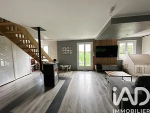 House in La Quinte (72550)