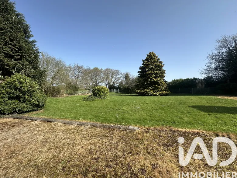 Terrain à bâtir à Plouaret (22420) · 49 000 €