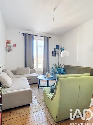 Building in Reims (51100)