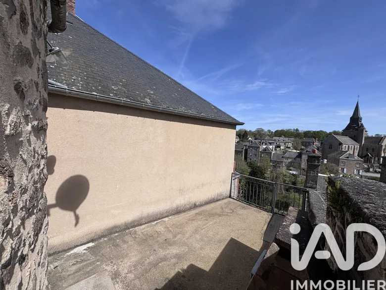 Maison 4 pièces 91 m² · à Ambrières-les-Vallées · 91 m² · 45 000 €