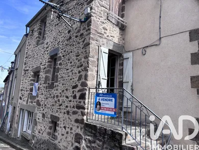 Village house in Ambrières-les-Vallées (53300)
