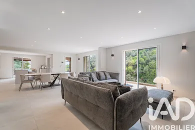 Maison à Menton (06500)