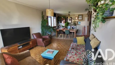 Apartment in Saint-Genis-Laval (69230)