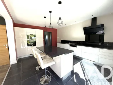 Maison à La Baconnière (53240)