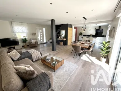 Maison à La Baconnière (53240)