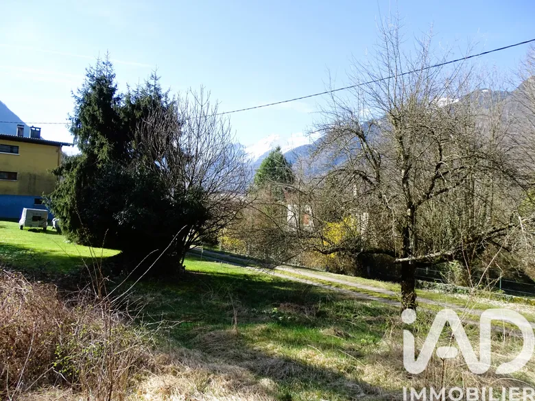 Terrain 844 m² · à Épierre · 42 000 €