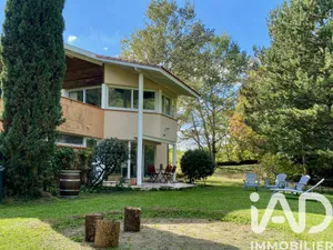 Architectural house in Nérac (47600)