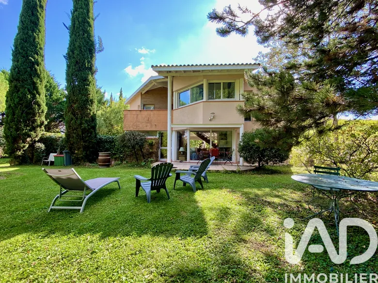 Maison 7 pièces 184 m² · à Nérac · 184 m² · 359 000 €