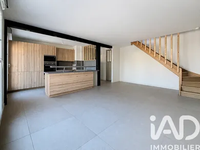 Duplex in Longjumeau (91160)