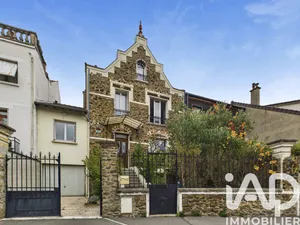 Townhouse in Rosny-sous-Bois (93110)