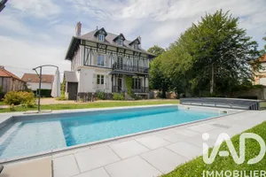 Manor in Lizy-sur-Ourcq (77440)