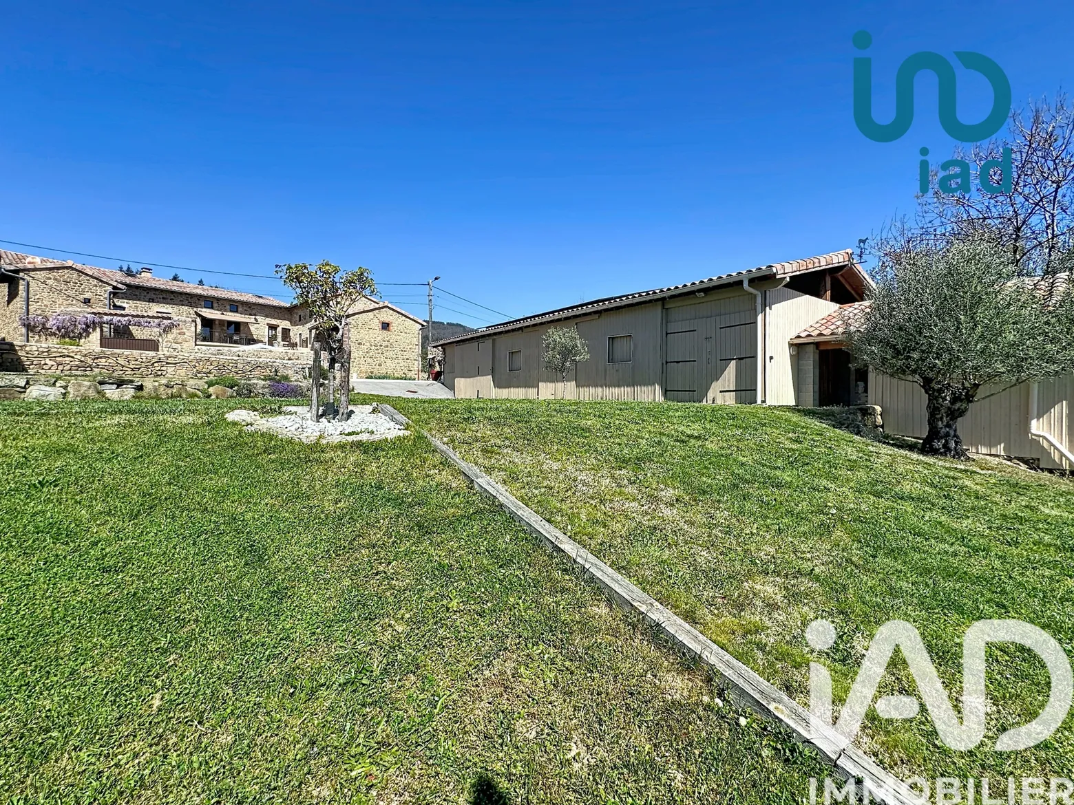 Vente maison à Maclas (42520) : maison 7 pièces 234 m² - 1997222 — 3