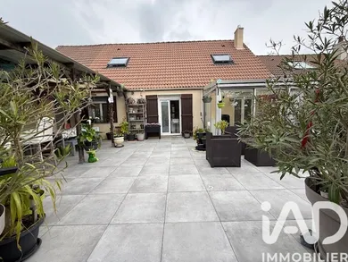 House in Jouy-le-Moutier (95280)