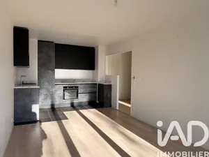 Appartement à Villeneuve-Saint-Denis (77174)