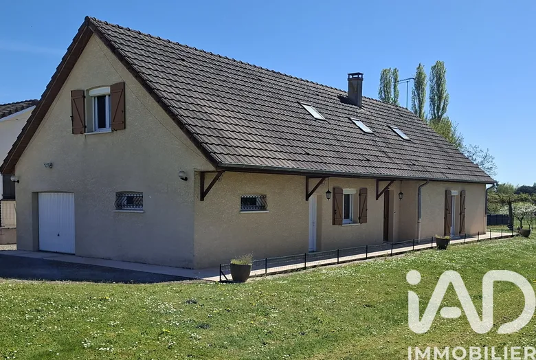 Maison 4 pièces 175 m² · à Bragny-sur-Saône · 175 m² · 260 000 €