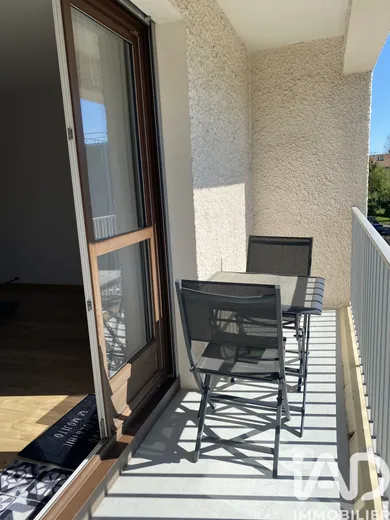 Apartment in Avon (77210)
