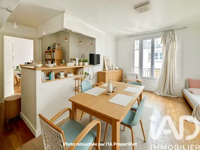 Apartment in Paris (75018)