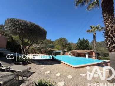 Maison à Signes (83870)