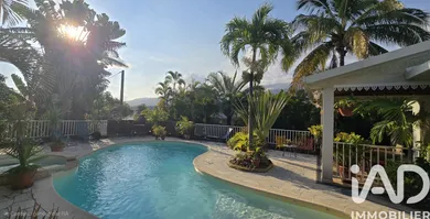 Maison à La Rivière Saint-Louis (97421)