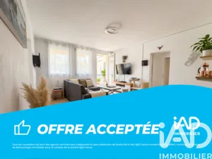 Apartment in Marignane (13700)