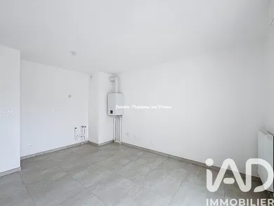 Apartment in Hyères (83400)